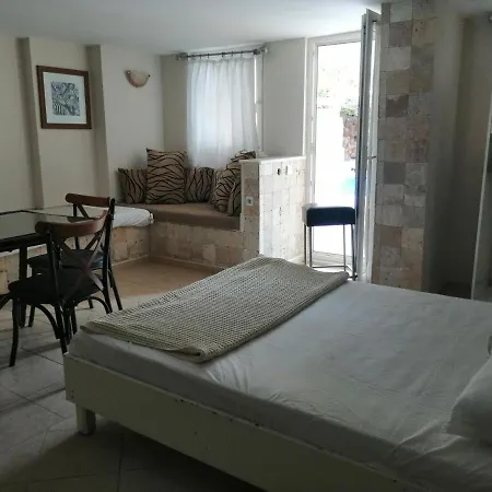 Apartmán Safari Studyo N-2 Side